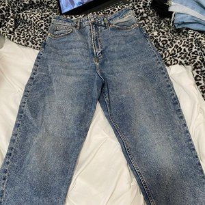 H&M straight leg, 90's style, high waisted, medium wash jeans, size 10 women's